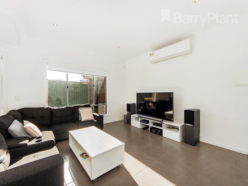 2/31 Leslie Street, St Albans, VIC 3021, St Albans - Thumbnail 2