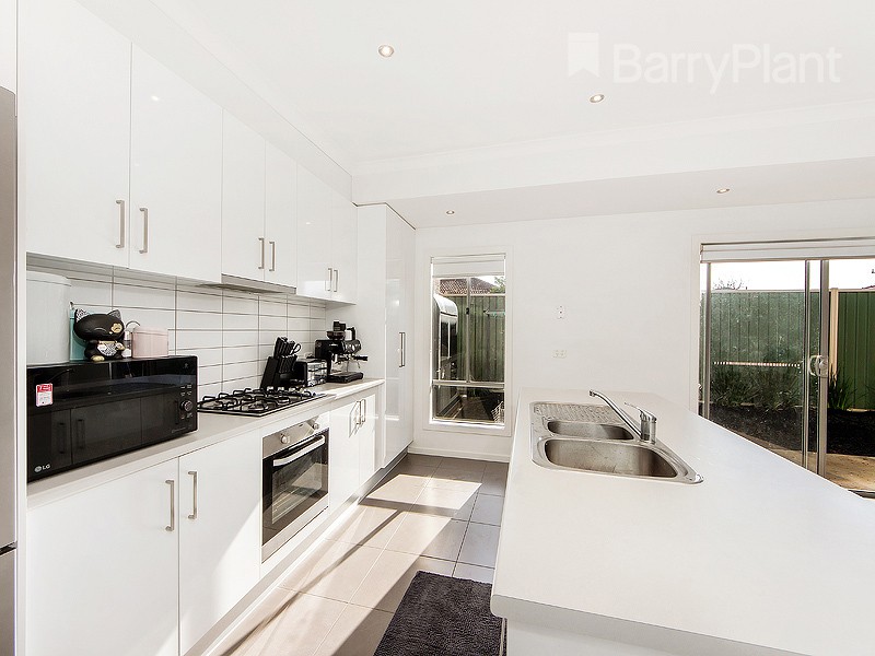 2/31 Leslie Street, St Albans, VIC 3021, St Albans - Thumbnail 3