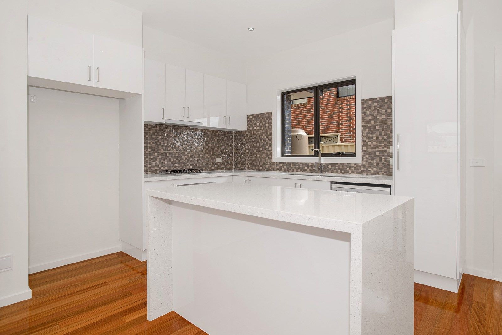 2/31 Pardy Street, Pascoe Vale, VIC 3044 - Thumbnail 2 - 04/08/2026