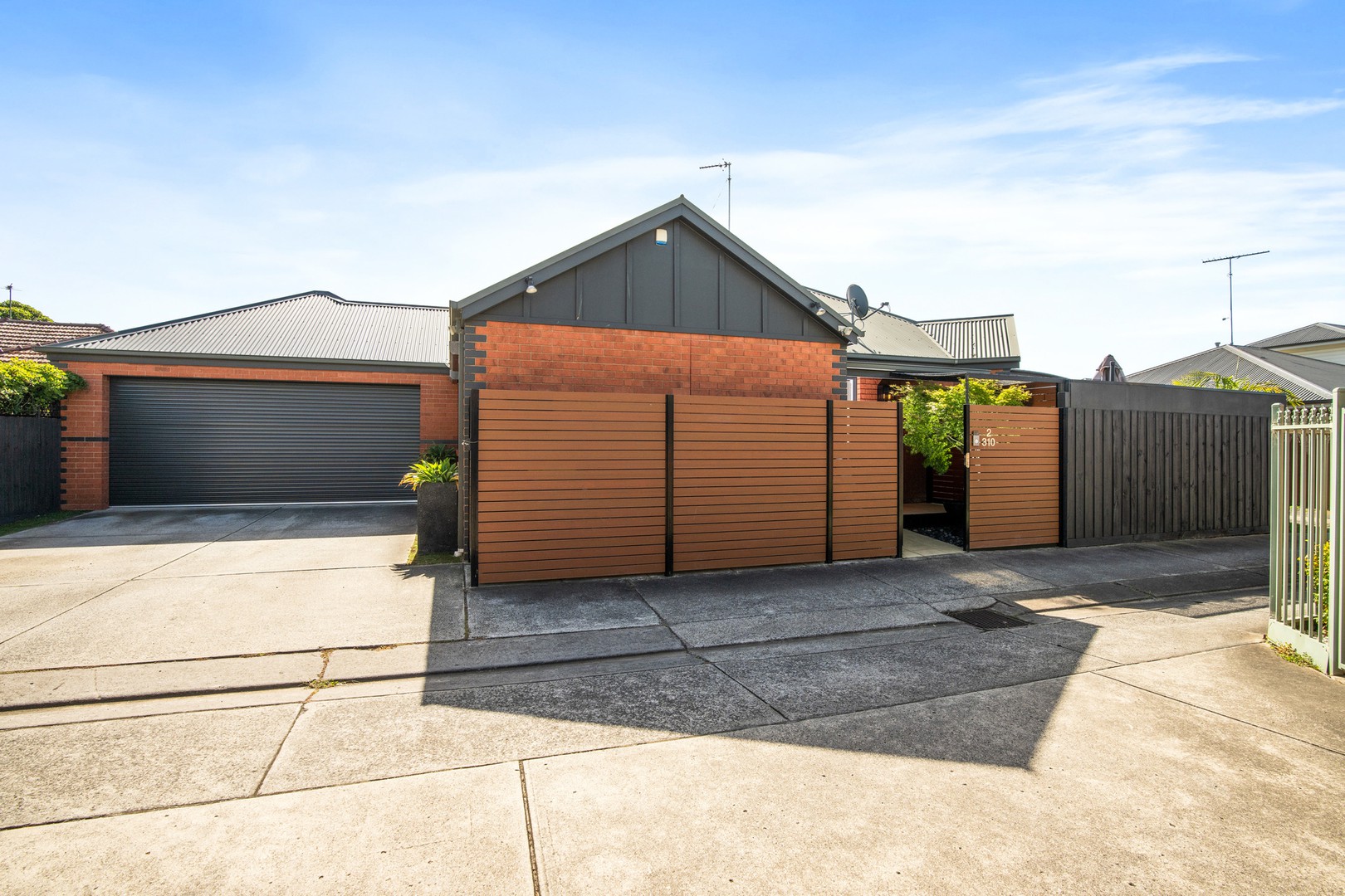 2/310 Aberdeen Street, Manifold Heights, VIC 3218, Manifold Heights - Thumbnail 3