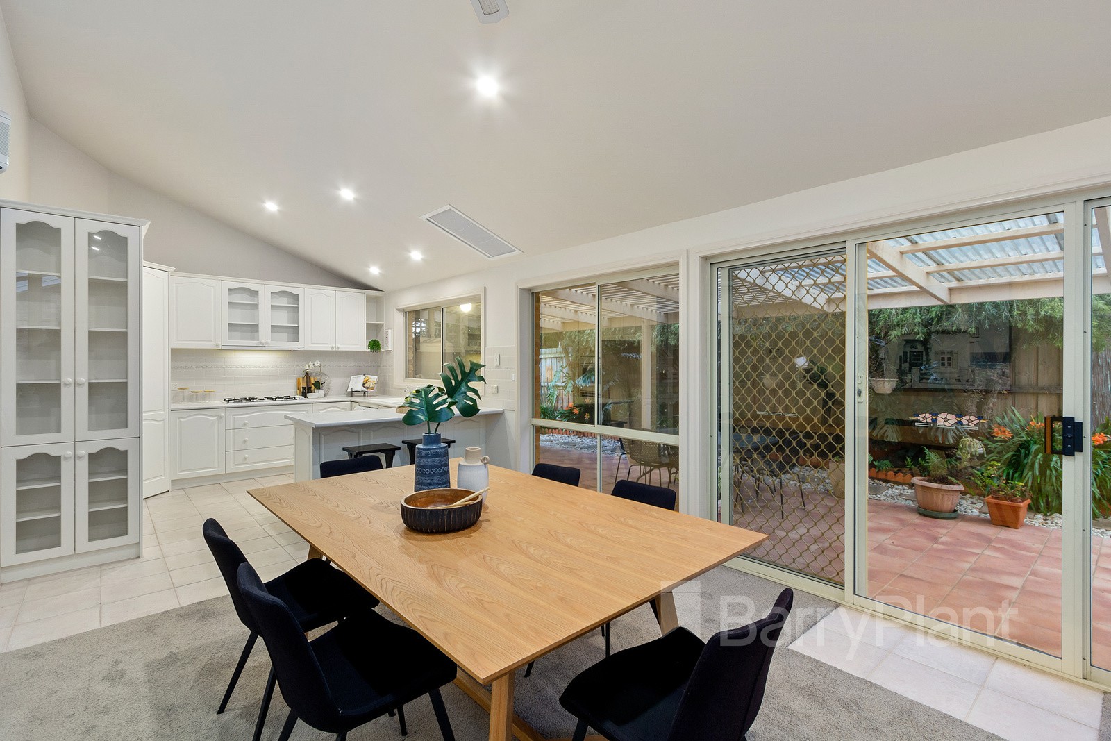 2/32 Aisbett Avenue, Wantirna South, VIC 3152, Wantirna South - Thumbnail 4