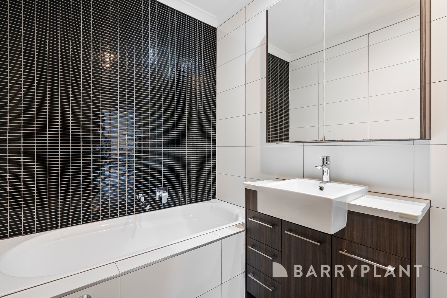 2/32 Kodre Street, St Albans, VIC 3021, St Albans - Thumbnail 5