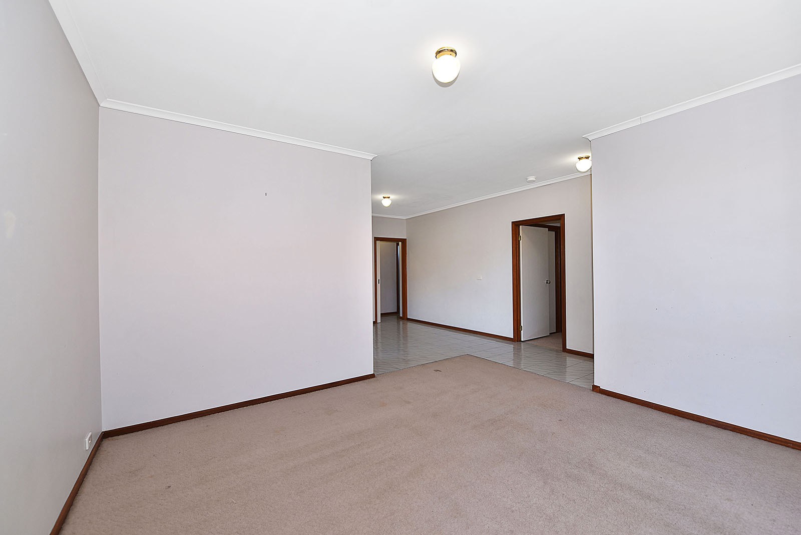 2/32 Lightwood  Crescent, Meadow Heights, VIC 3048, Meadow Heights - Thumbnail 2