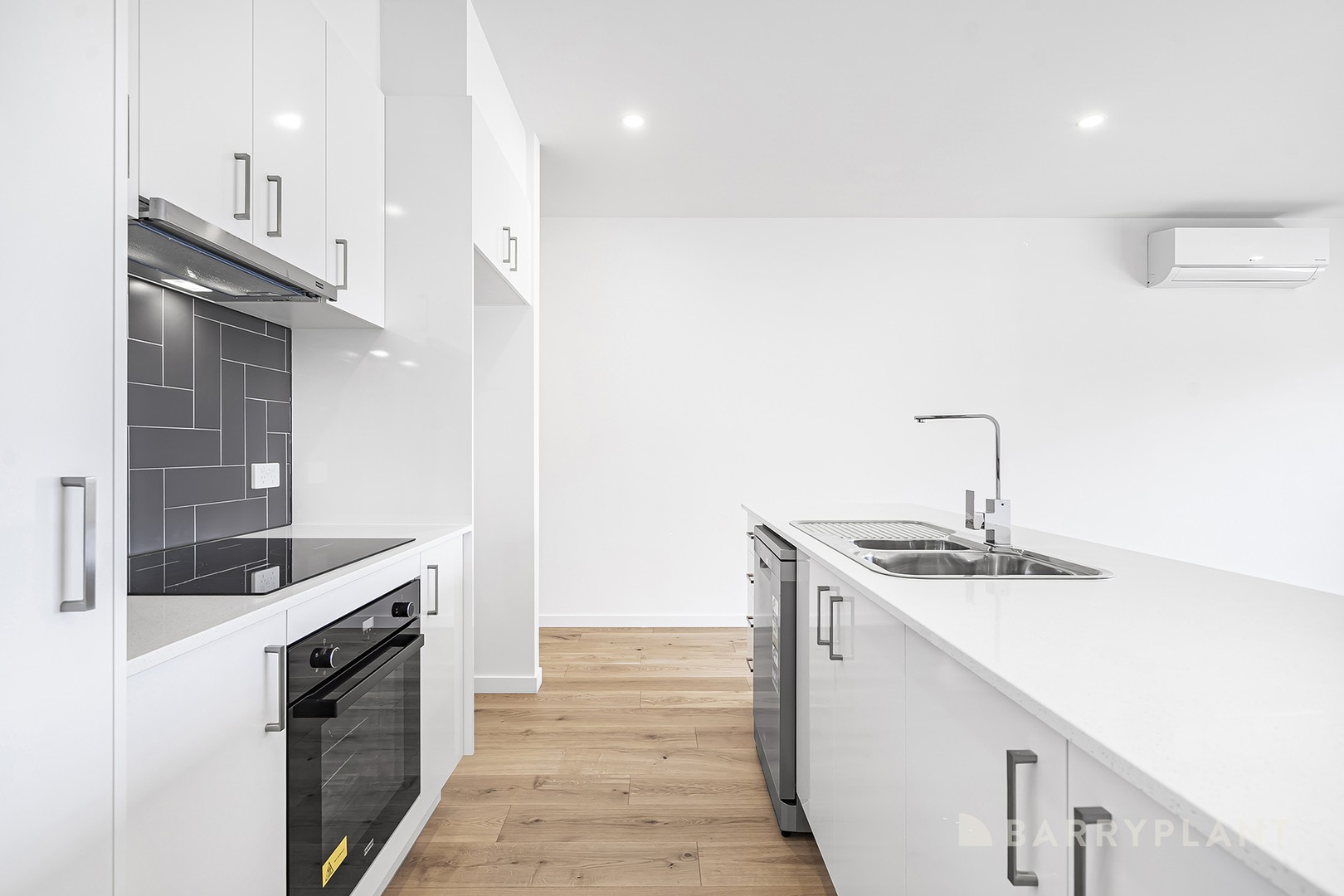 2/32 Rouke Street, Lilydale, VIC 3140 - Thumbnail 2 - 05/12/2025