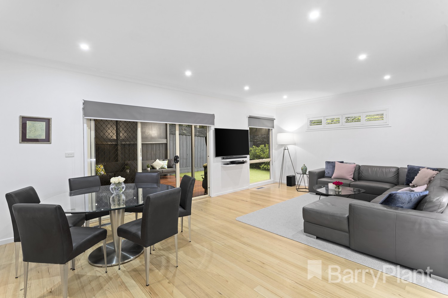 2/32 Sellars StreetWatsonia North, VIC 3087, Watsonia North - Thumbnail 3