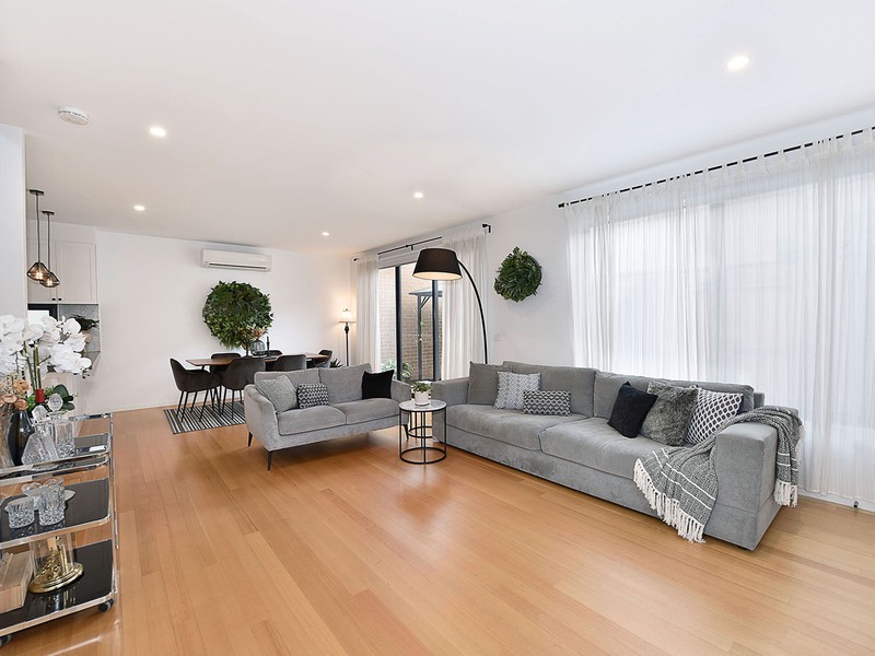 2/32 Woorite Pl, Keilor East, VIC 3033 - Image - 21/07/2025