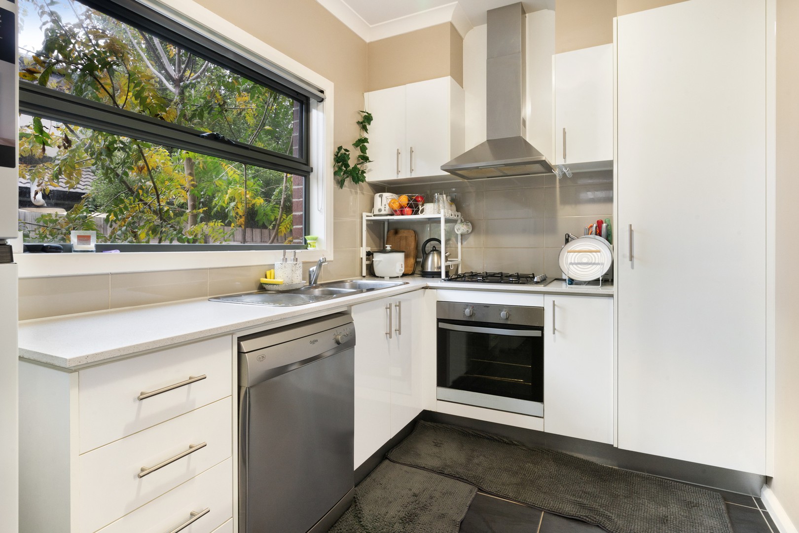 2/327 Camp Road, Broadmeadows, VIC 3047, Broadmeadows - Thumbnail 3