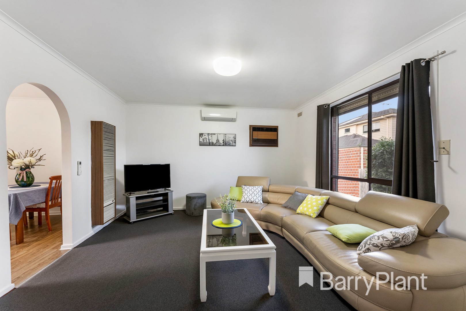 2/33 Adelaide StreetSt Albans, VIC 3021, St Albans - Thumbnail 3