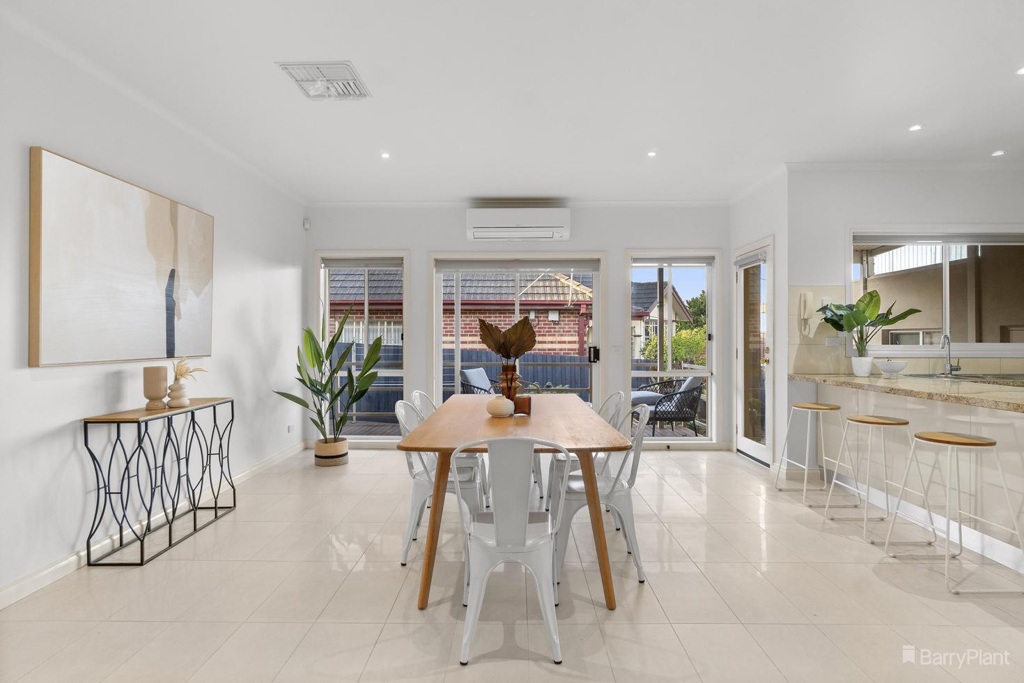 2/33 Carrathool Street, Bulleen, VIC 3105, Bulleen - Thumbnail 3