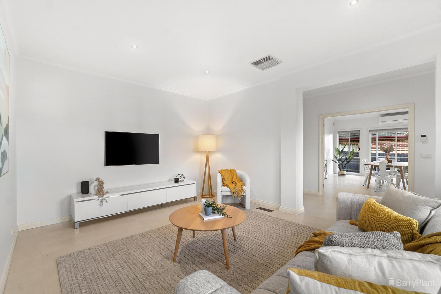 2/33 Carrathool Street, Bulleen, VIC 3105, Bulleen - Thumbnail 4
