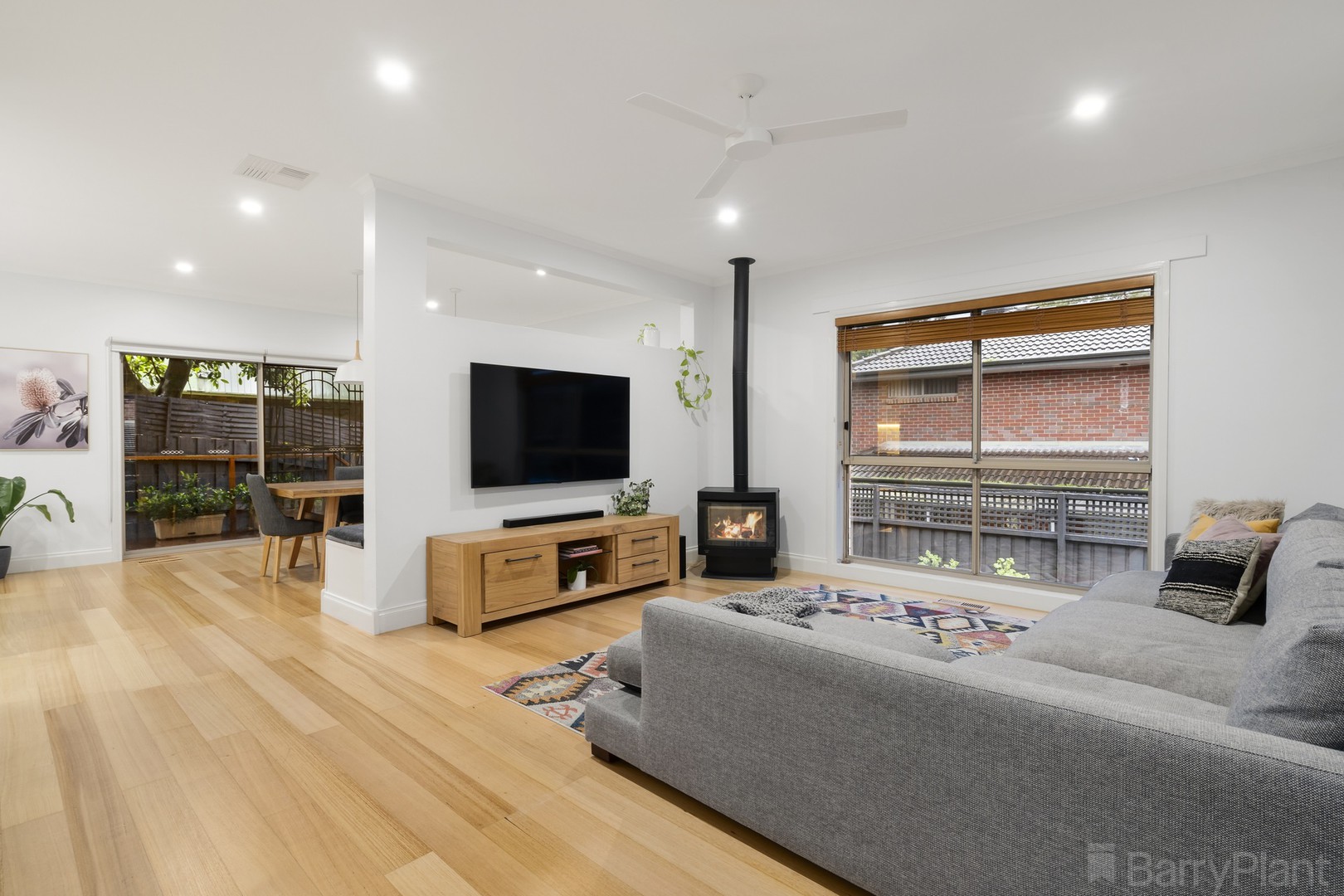 2/33 Mount Dandenong Road, Ringwood East, VIC 3135, Mount Helen Property Image - Thumbnail 5