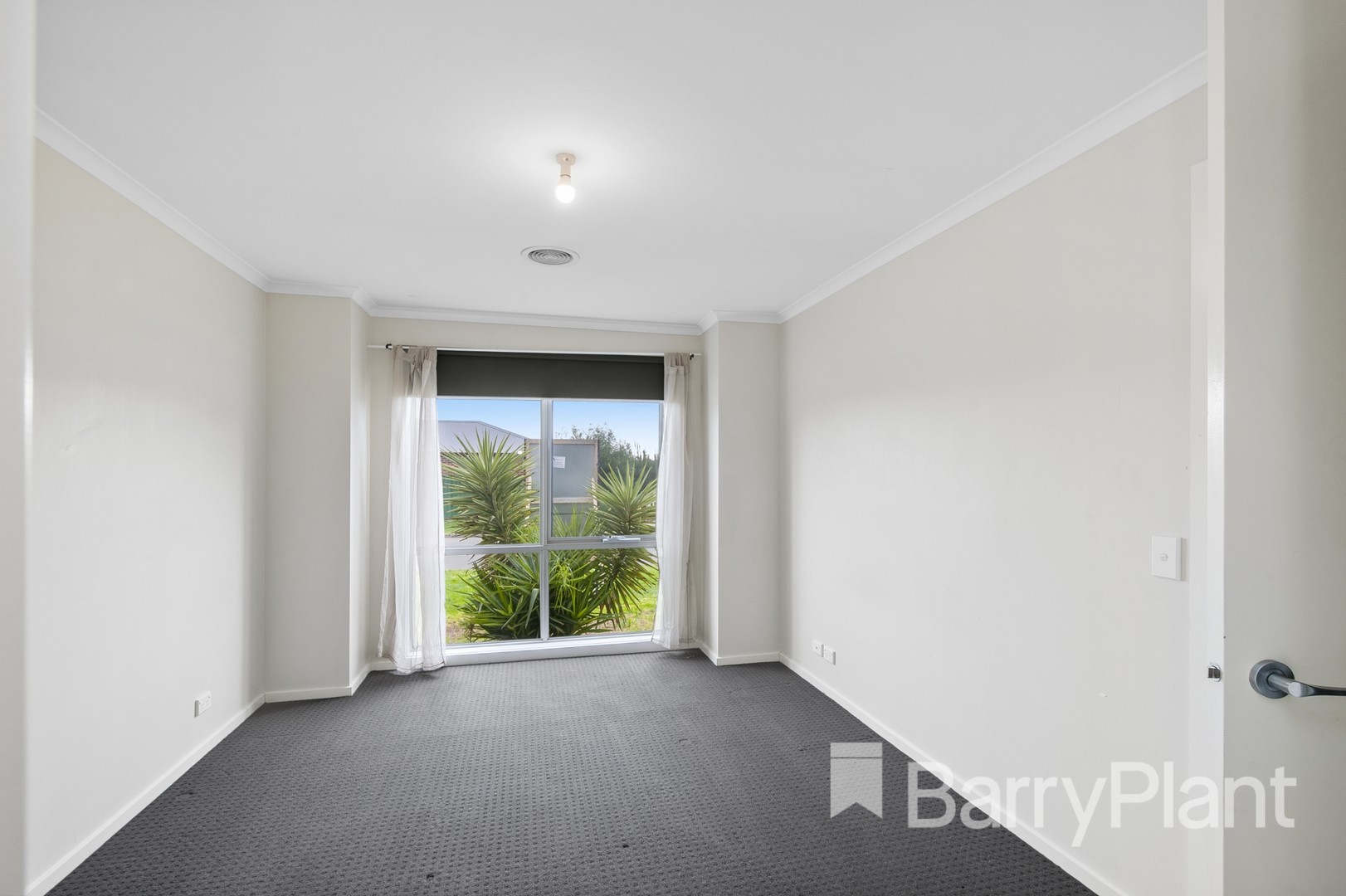 2/33 Mountview Drive, Sebastopol, VIC 3356, Sebastopol - Thumbnail 2