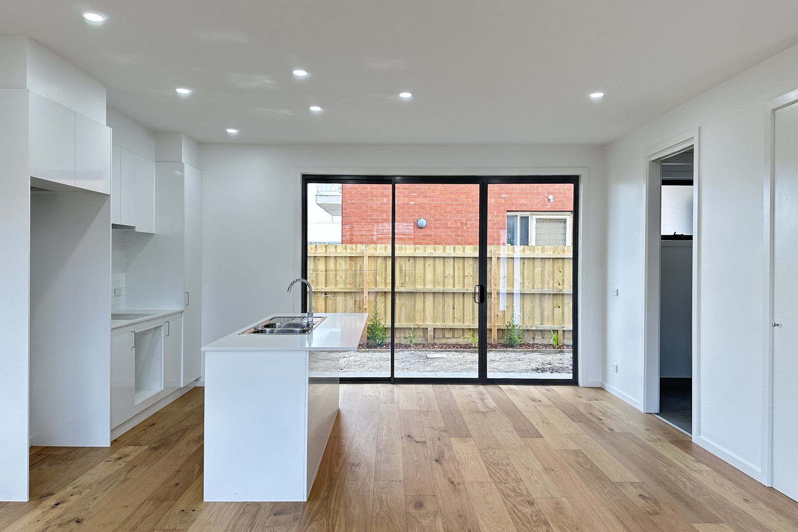 2/33 Pleasant Road, Thomastown, VIC 3074, Thomastown - Thumbnail 3