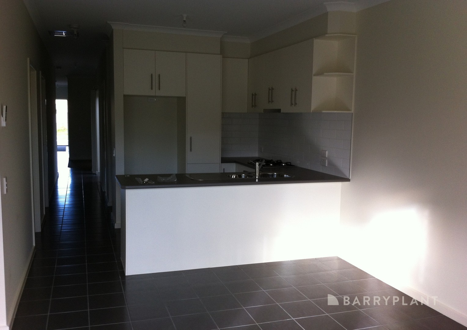 2/33 Red Robin Road, Truganina, VIC 3029, Truganina - Thumbnail 3