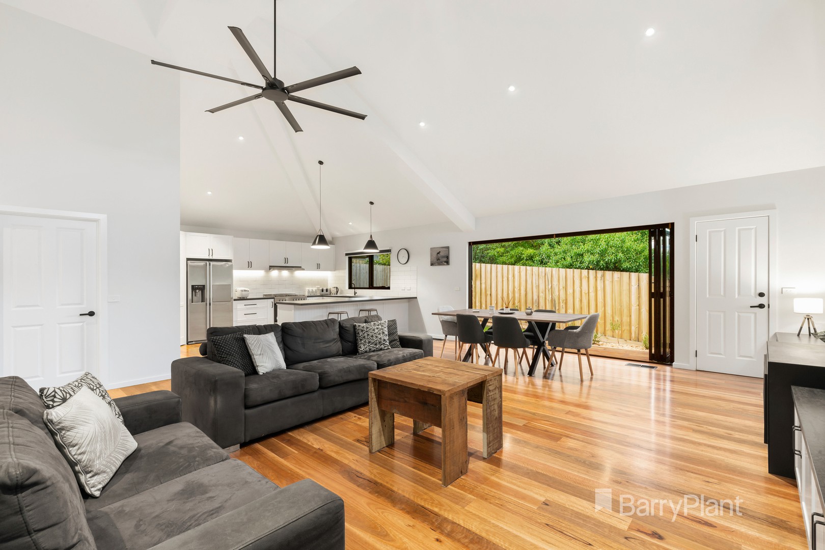 2/33 Walnut Drive, Kilsyth, VIC 3137, Kilsyth - Thumbnail 4