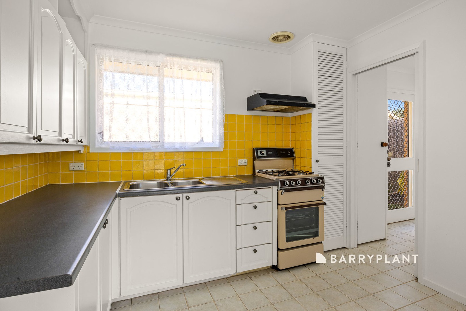 2/33A Orwil Street, Frankston, VIC 3199, Frankston - Thumbnail 7