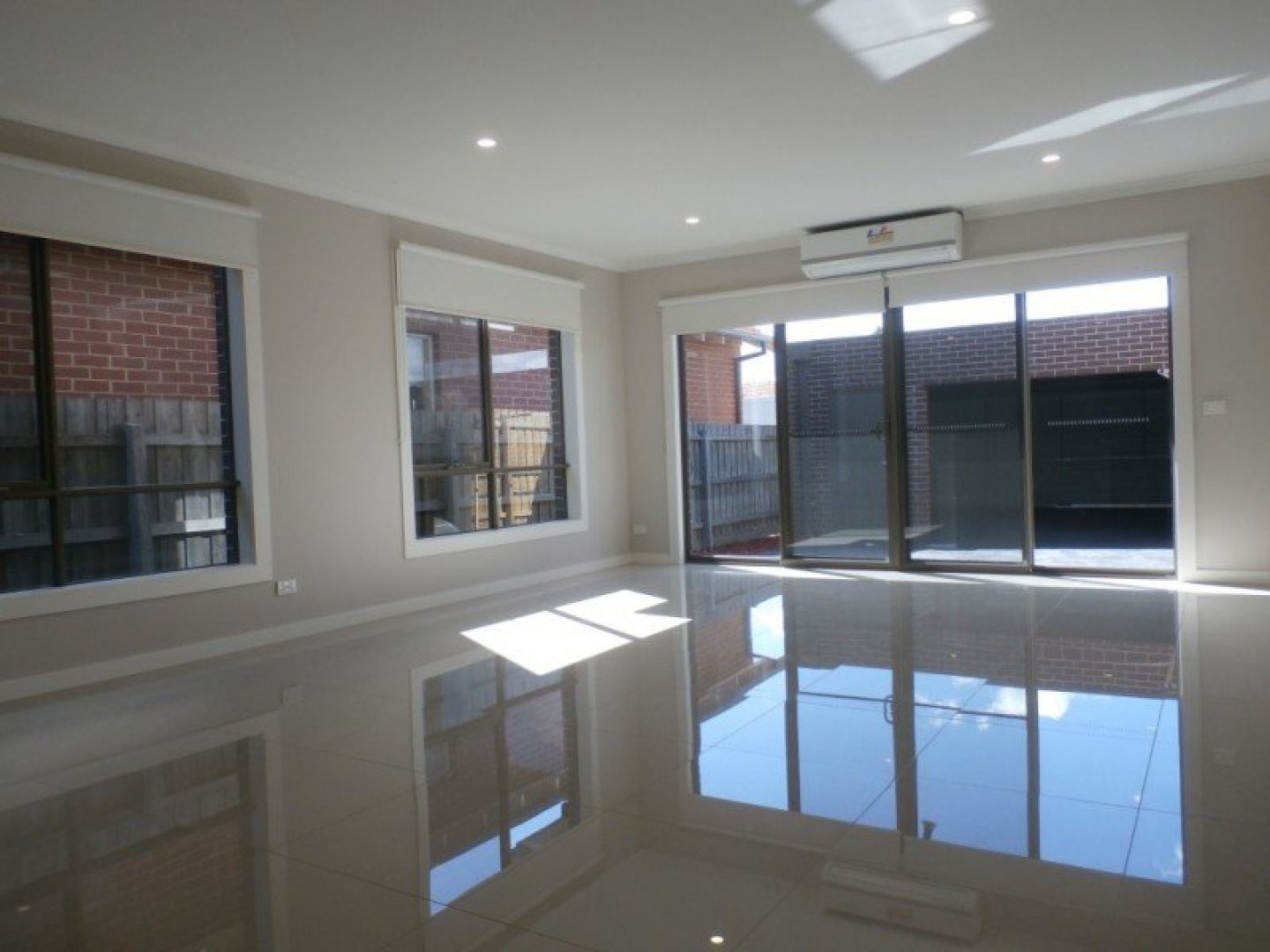 2/34 Davis Street, Coburg, VIC 3058, Coburg - Thumbnail 2