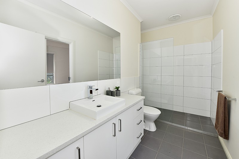 2/34 Haldane Road, Niddrie, VIC 3042, Niddrie - Thumbnail 6