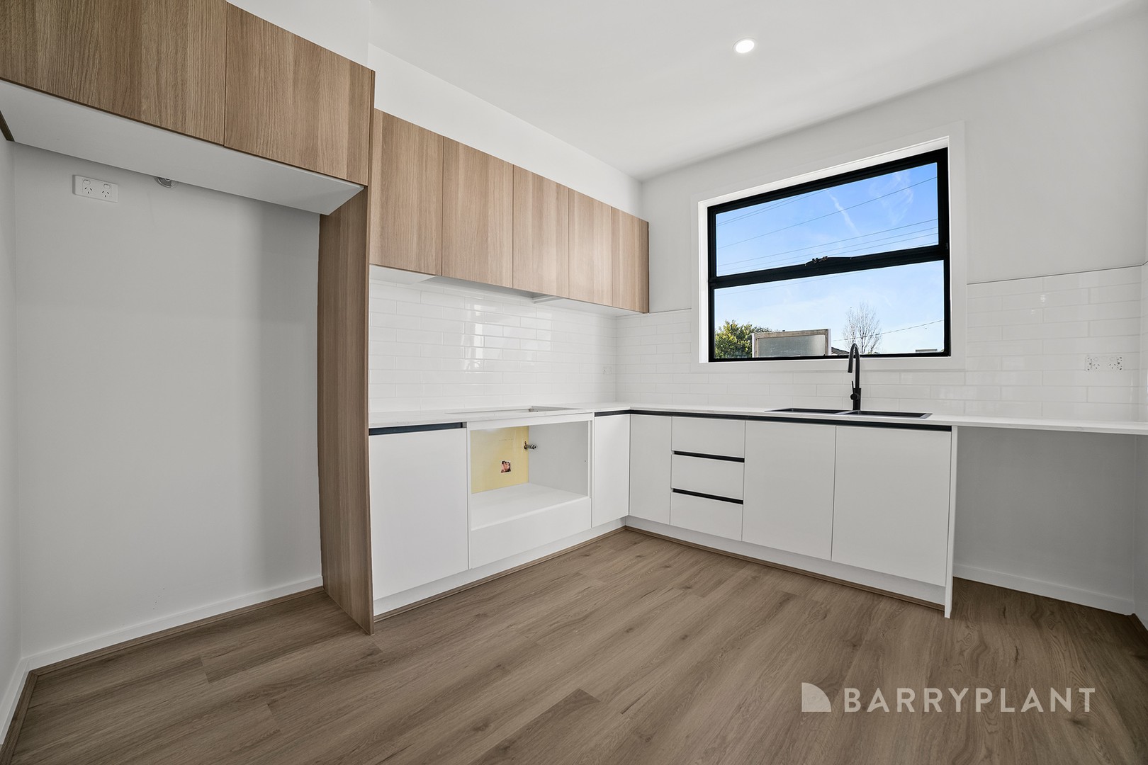 2/348 Camp Road, Broadmeadows, VIC 3047, Broadmeadows - Thumbnail 3