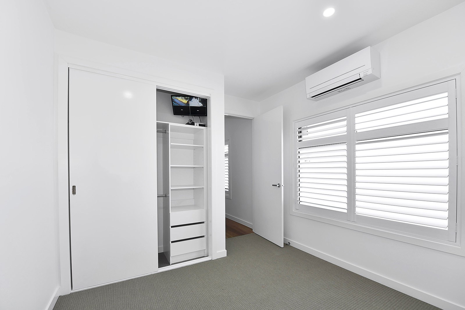 2/35 Campbell Street, Westmeadows, VIC 3049 - Thumbnail 2 - 17/12/2021