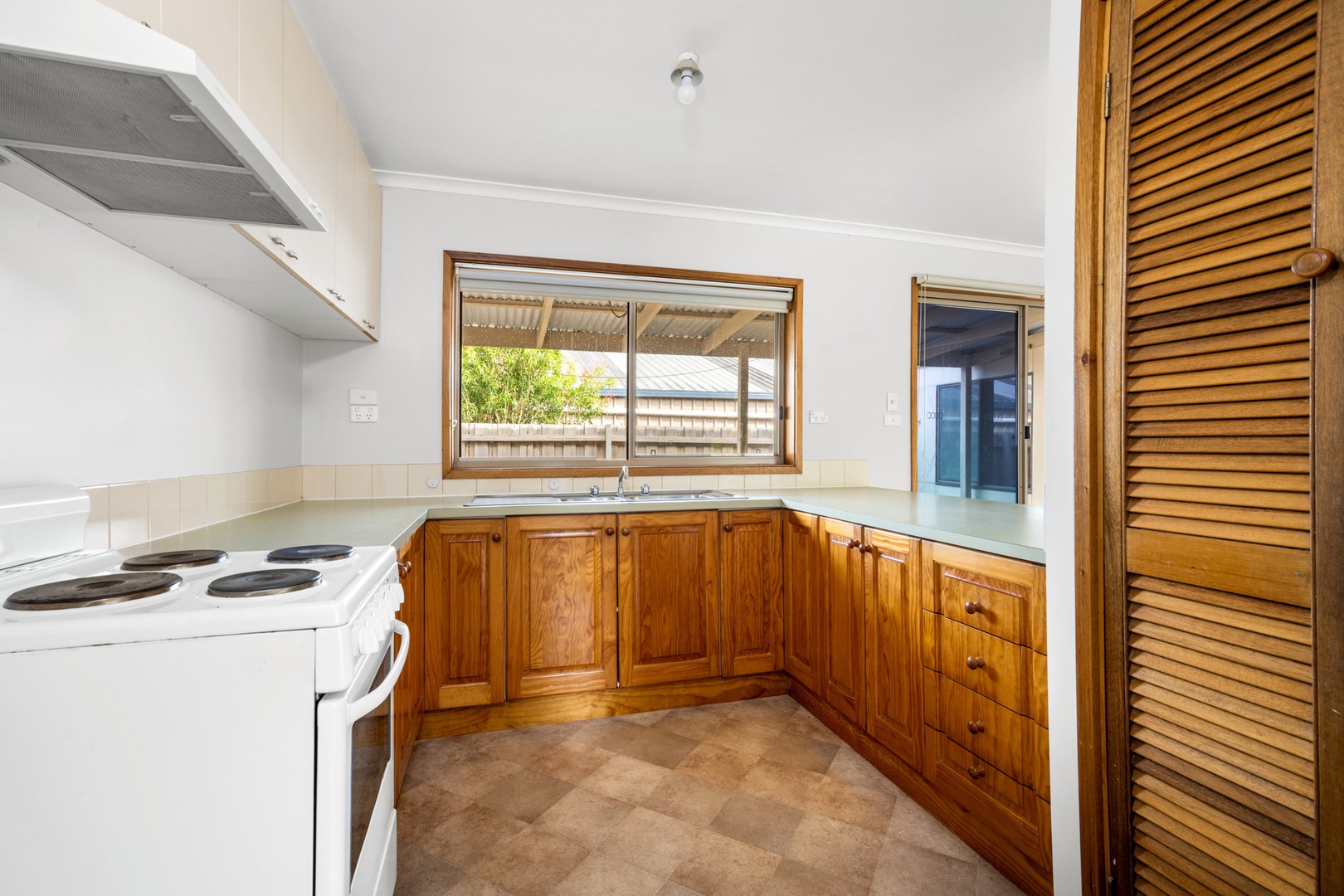 2/35 Gumbowie Avenue, Clifton Springs, VIC 3222, Clifton Springs - Thumbnail 3