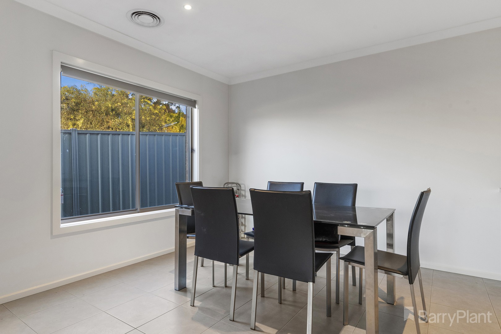2/35 Pallett StreetGolden Square, VIC 3555, Golden Square - Thumbnail 4