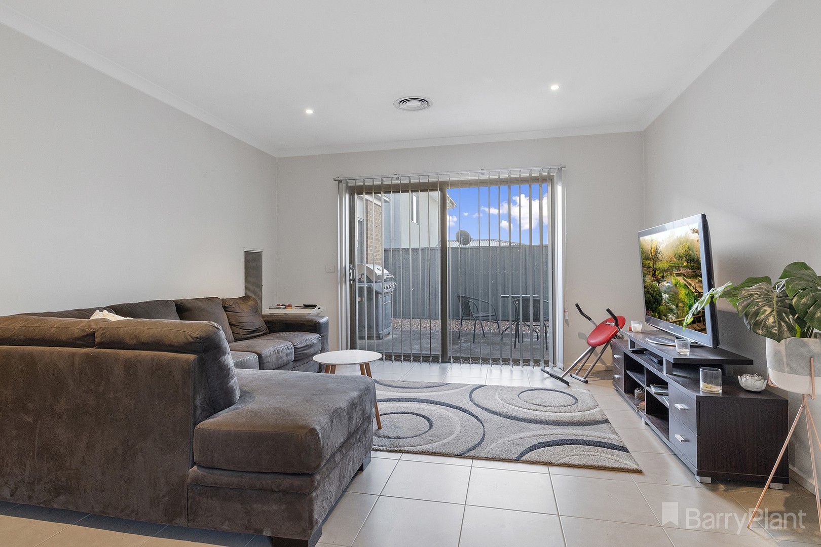 2/35 Pallett StreetGolden Square, VIC 3555, Golden Square - Thumbnail 5