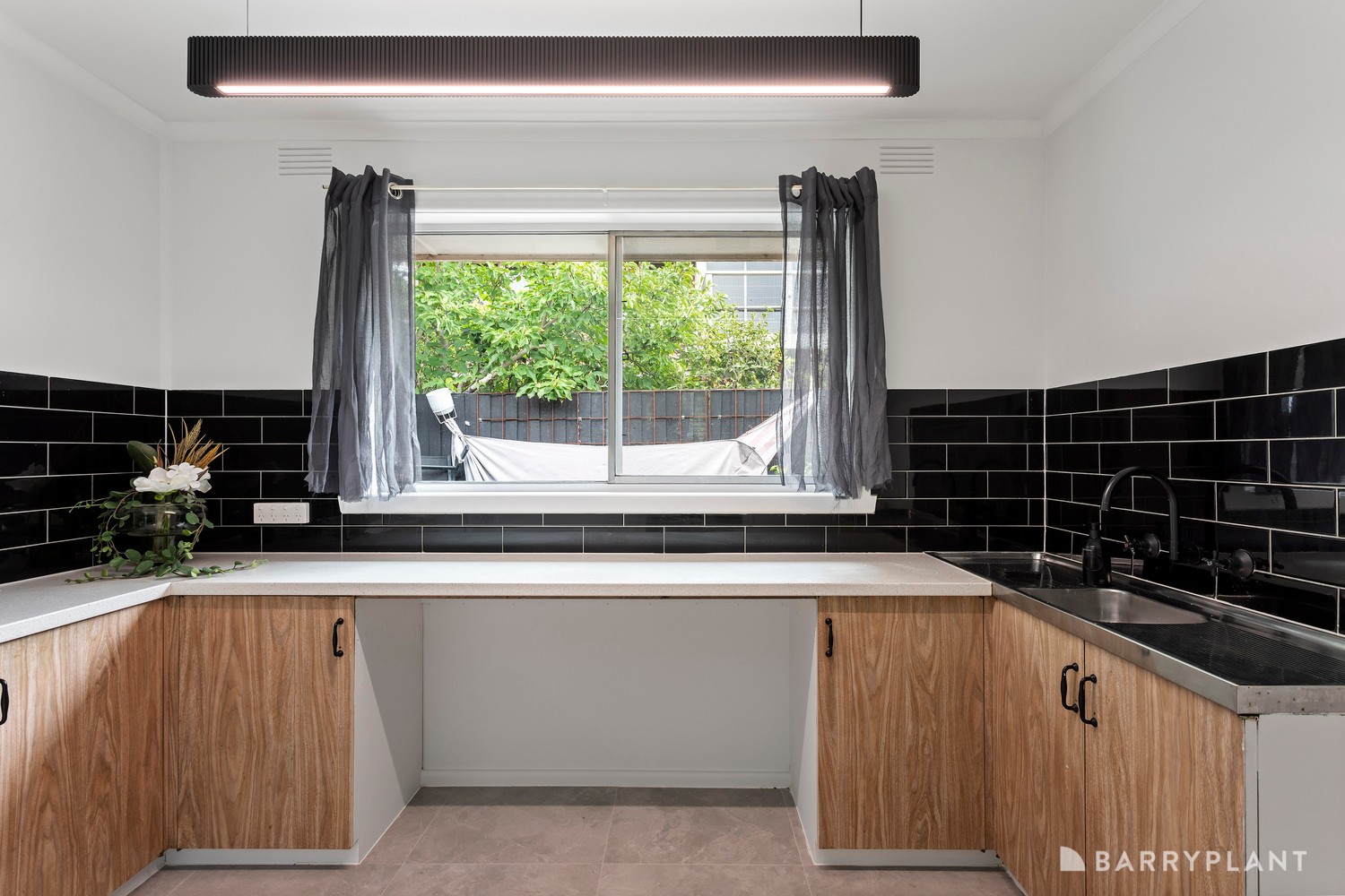 2/35 Plummer Road, Mentone, VIC 3194, Mentone - Thumbnail 5