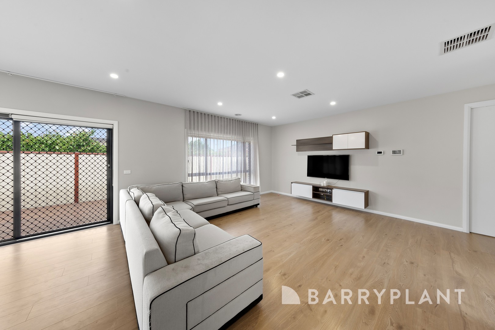 2/36 Adams Street, St Albans, VIC 3021, St Albans - Thumbnail 3