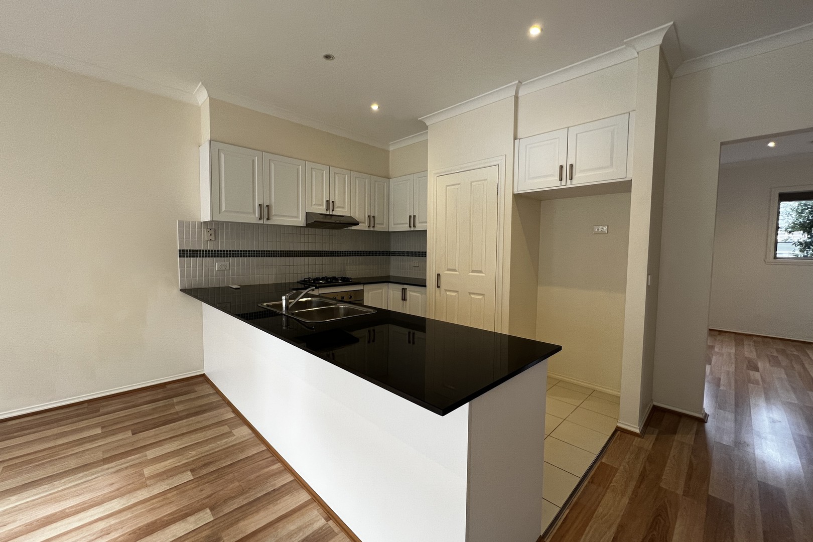 2/36 Albert Road, Sydenham, VIC 3037, Sydenham - Thumbnail 3