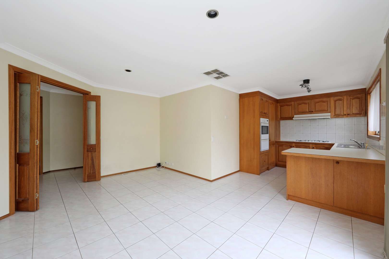 2/36 Boyanna Road, Glen Waverley, VIC 3150, Glen Waverley - Thumbnail 3