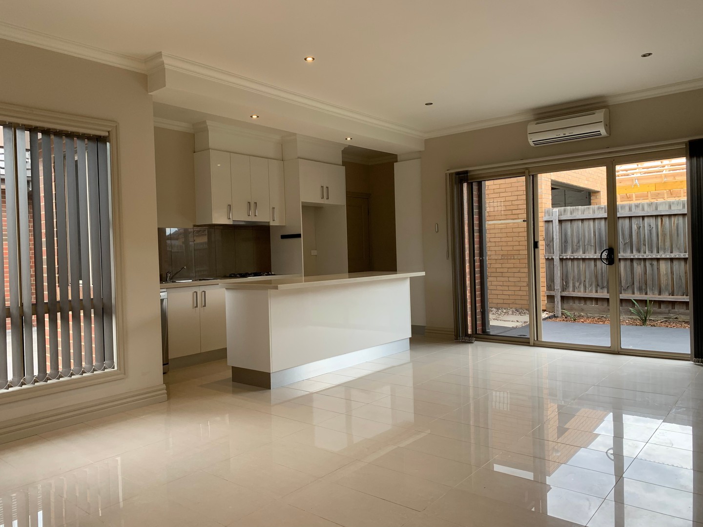 2/36 Hart Street, Airport West, VIC 3042, Airport West - Thumbnail 2