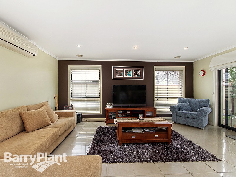 2/36 Ivanhoe Avenue, St Albans, VIC 3021, St Albans - Thumbnail 2