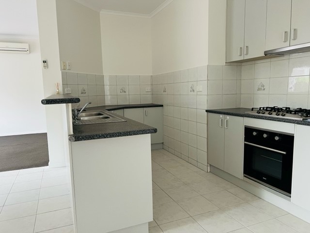 2/36 Scott Avenue, St Albans, VIC 3021, St Albans - Thumbnail 3