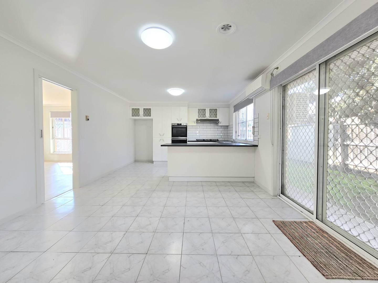 2/36 Somerset Drive, Sunshine North, VIC 3020, Sunshine North - Thumbnail 4