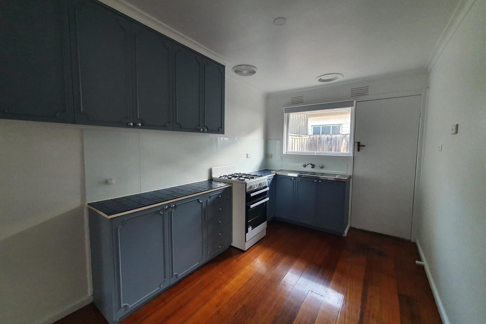 2/36 South Street, Hadfield, VIC 3046, Hadfield - Thumbnail 2