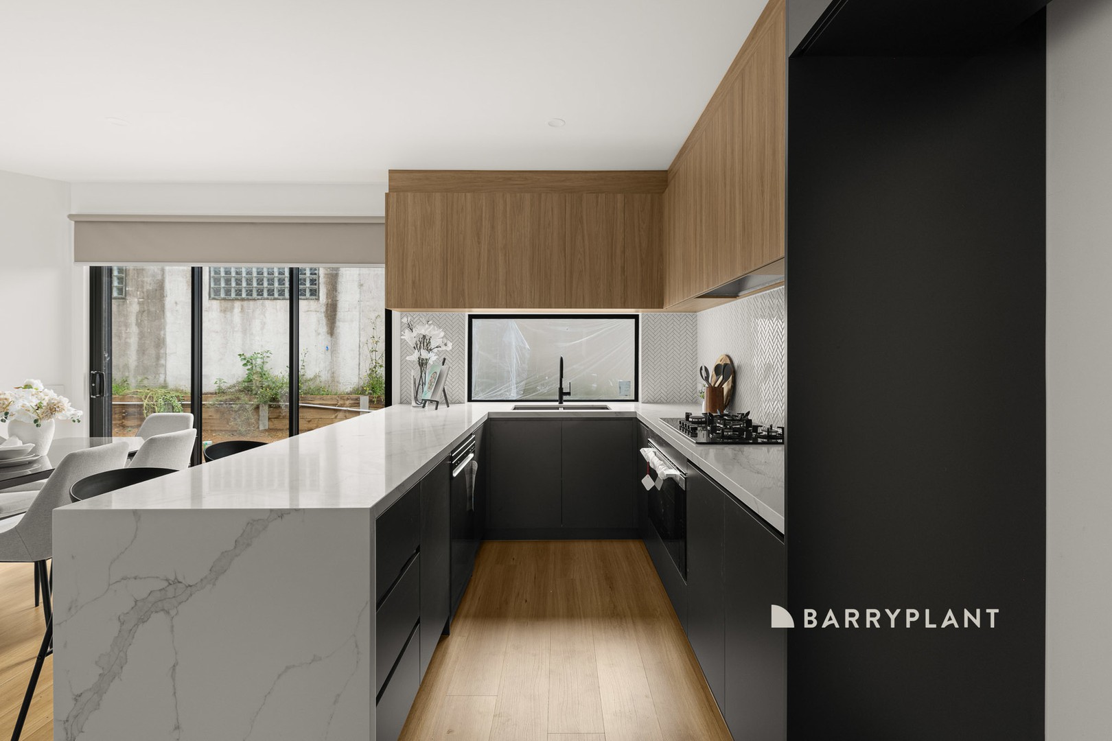 2/37-39 Meadow Wood Walk, Narre Warren, VIC 3805, Narre Warren - Thumbnail 4