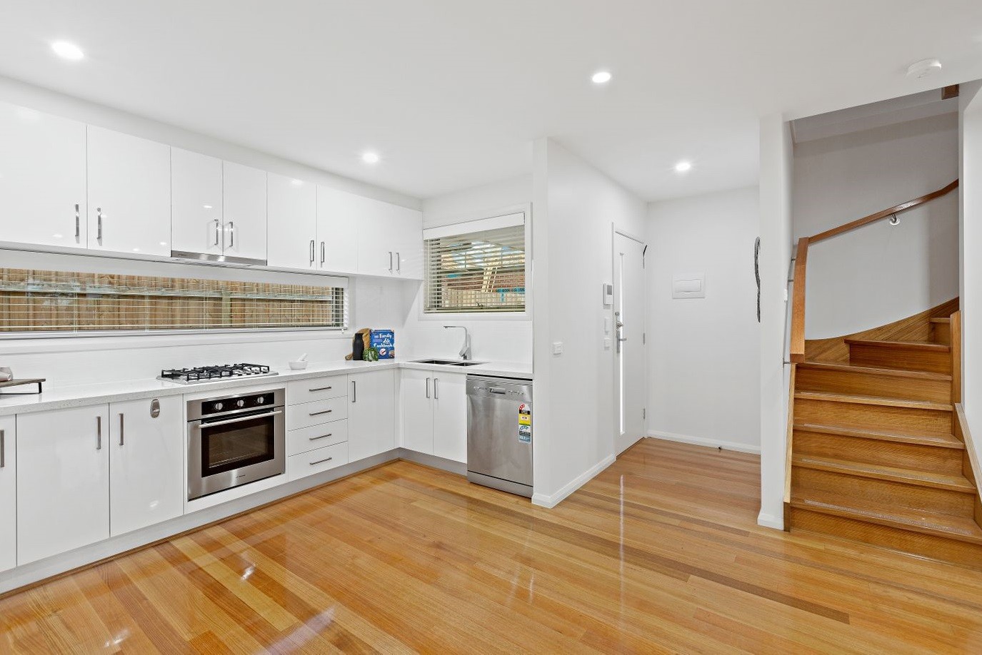 2/37 Adele Avenue, Ferntree Gully, VIC 3156, Ferntree Gully - Thumbnail 2