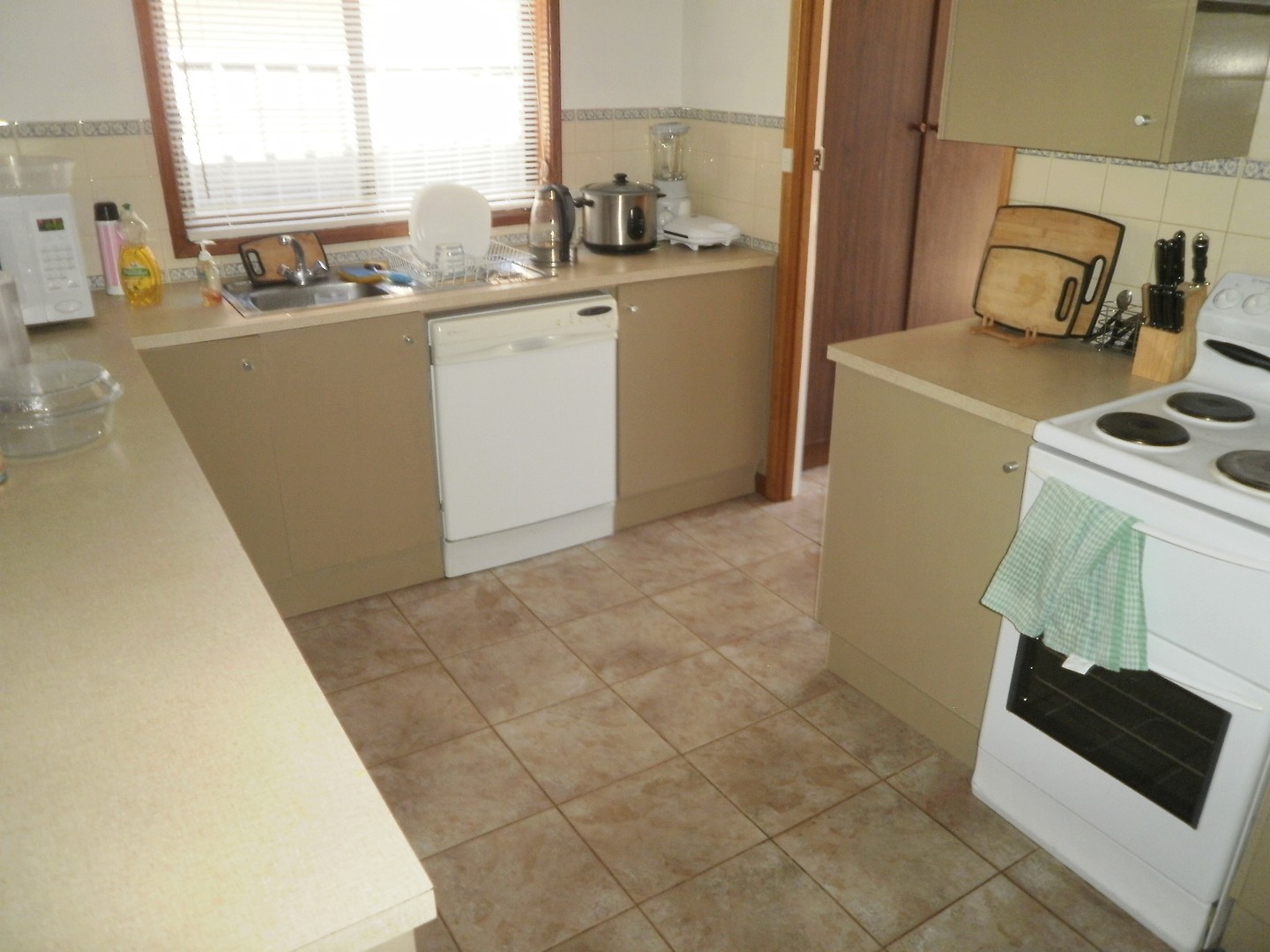 2/37 Cureton Avenue, Mildura, VIC 3500, Mildura - Thumbnail 3