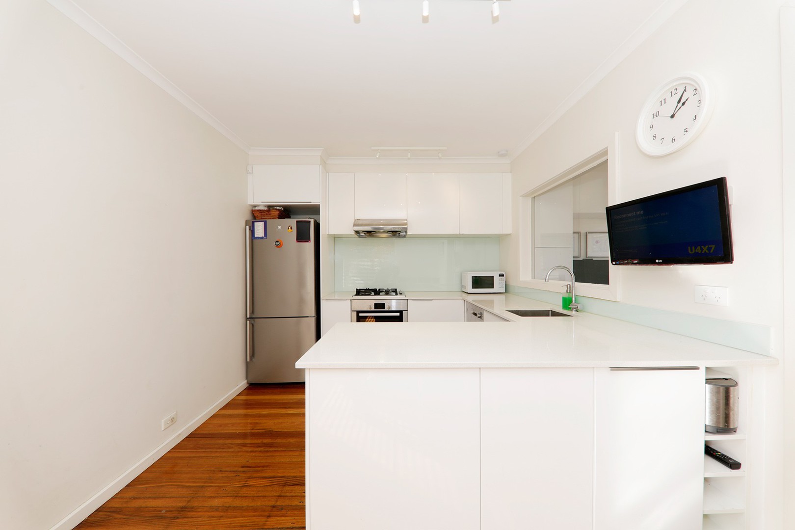 2/37 Gyton Avenue, Glen Waverley, VIC 3150, Glen Waverley - Thumbnail 2