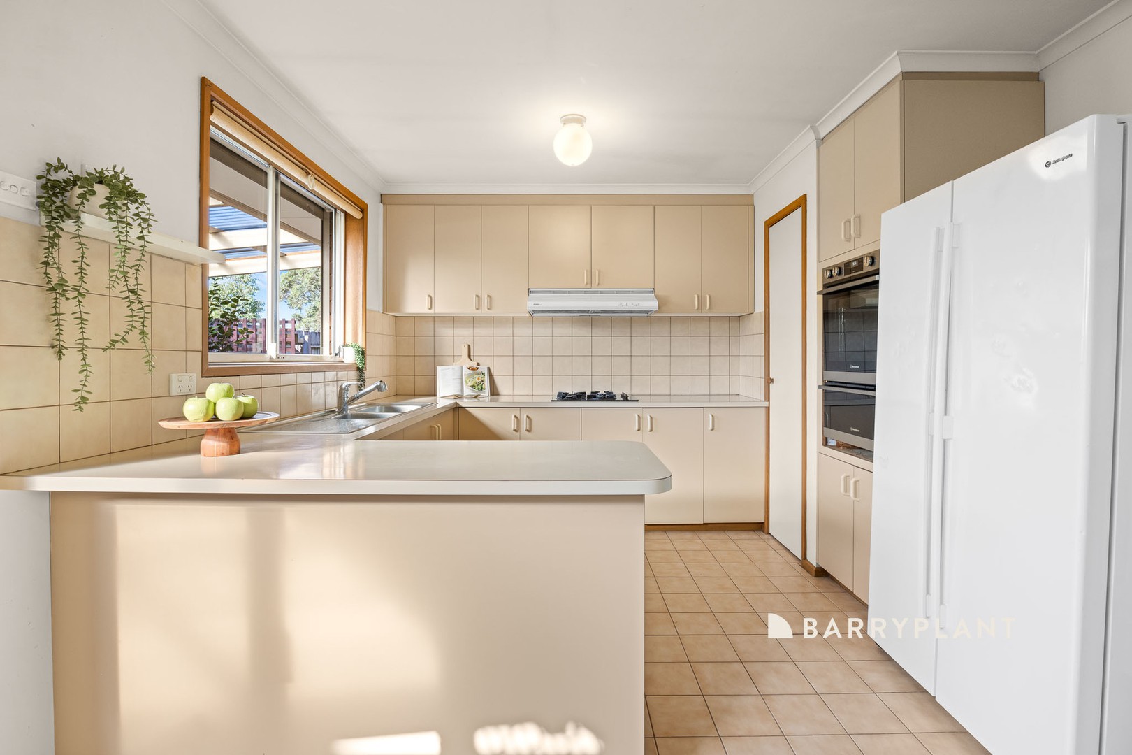 2/37 Ravensthorpe Crescent, Narre Warren, VIC 3805 - Thumbnail 2 - 14/05/2025