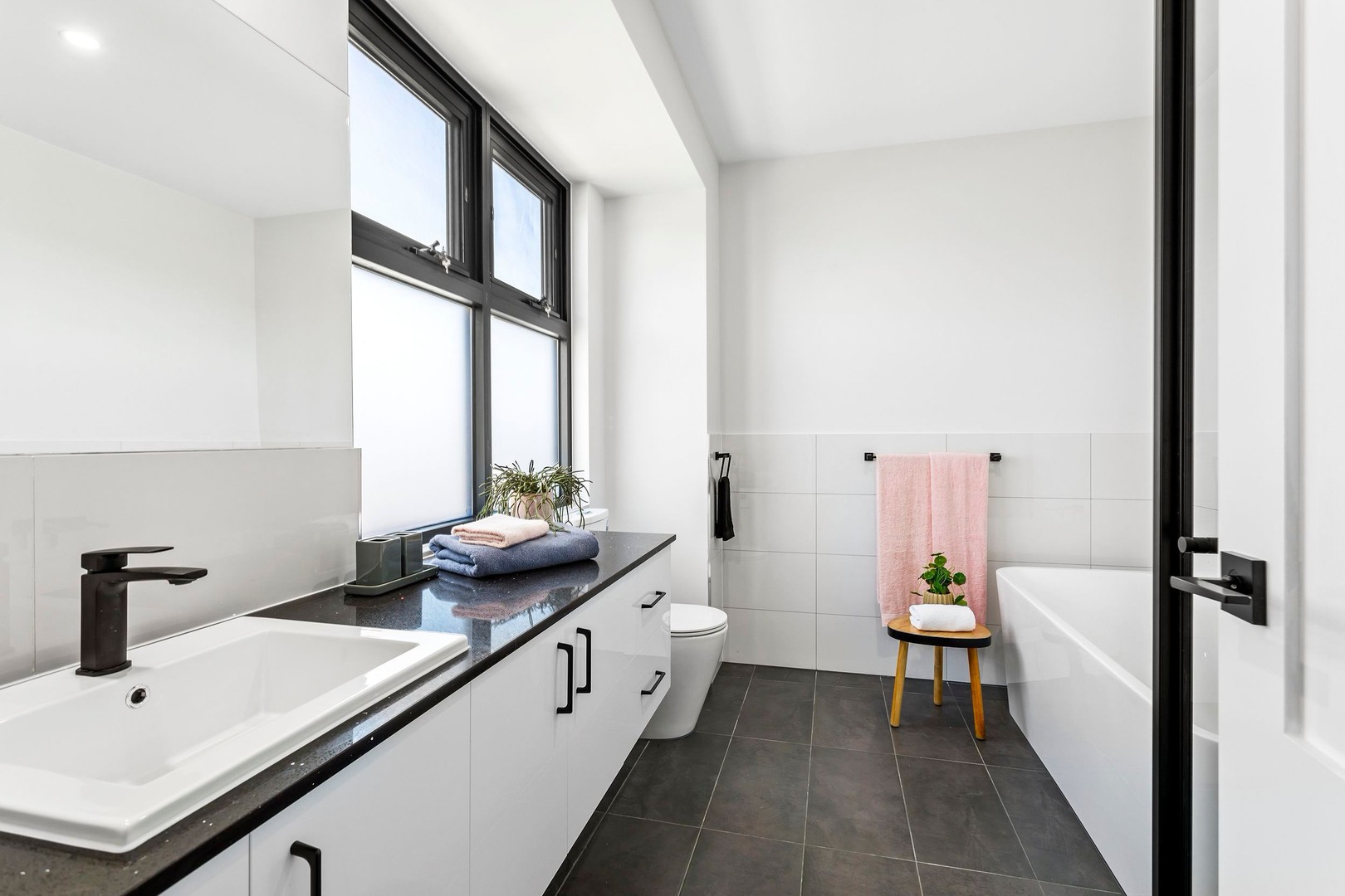 2/37 Spence Street, Keilor Park, VIC 3042, Keilor Park - Thumbnail 6