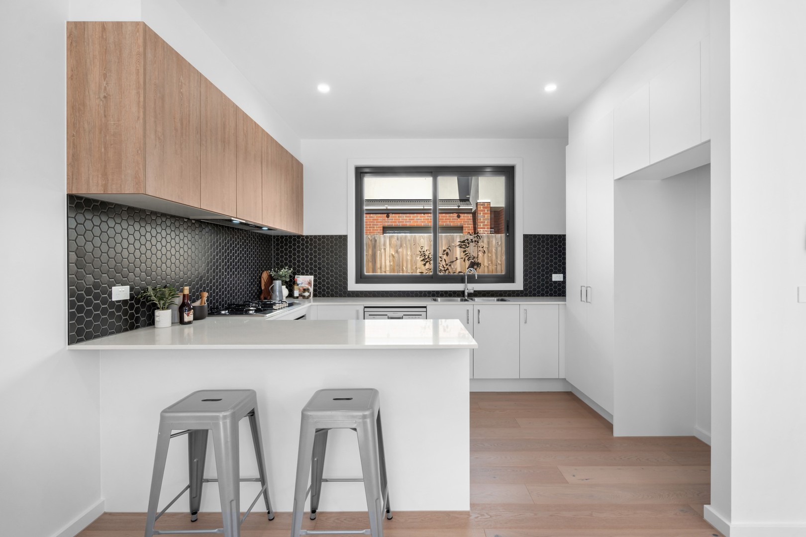 2/37 Storey Road, Reservoir, VIC 3073, Reservoir - Thumbnail 2