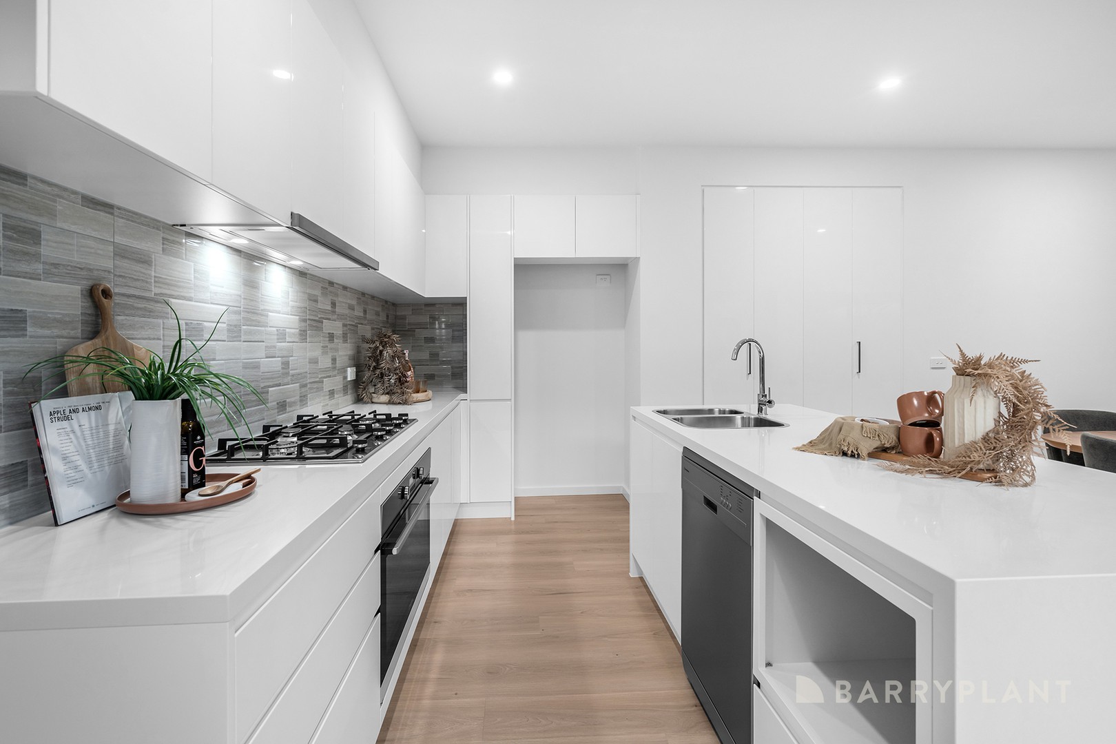 2/37 Terrigal Crescent, Kilsyth, VIC 3137, Kilsyth - Thumbnail 4