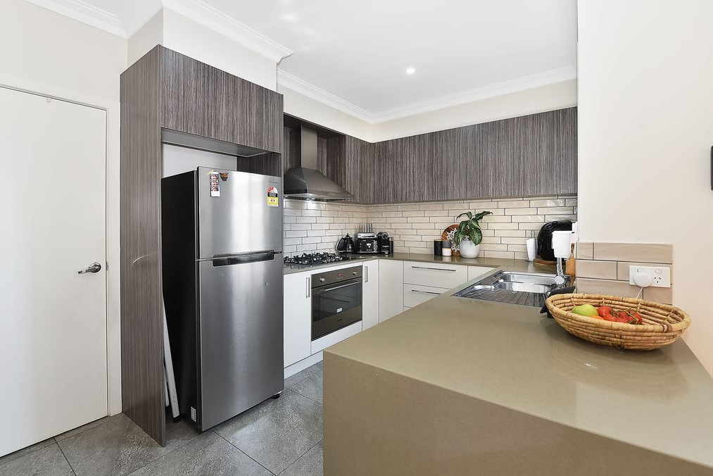 2/38 Hart Street, Airport West, VIC 3042, Airport West - Thumbnail 2
