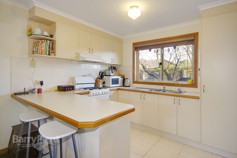 2/38 Waurnvale Drive, Belmont, VIC 3216, Belmont - Thumbnail 2