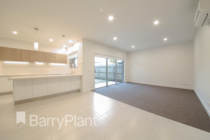 2/39 George Street, St Albans, VIC 3021, St Albans - Thumbnail 2