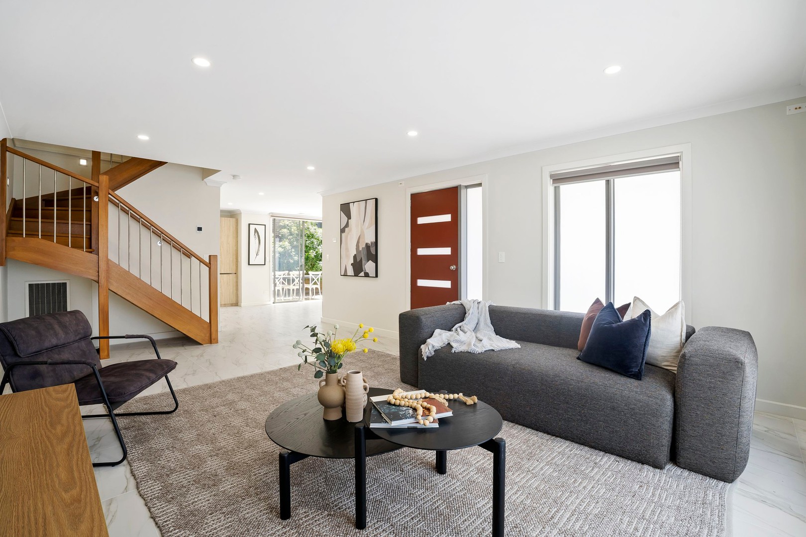 2/39 Hillside Grove, Airport West, VIC 3042, Airport West - Thumbnail 2