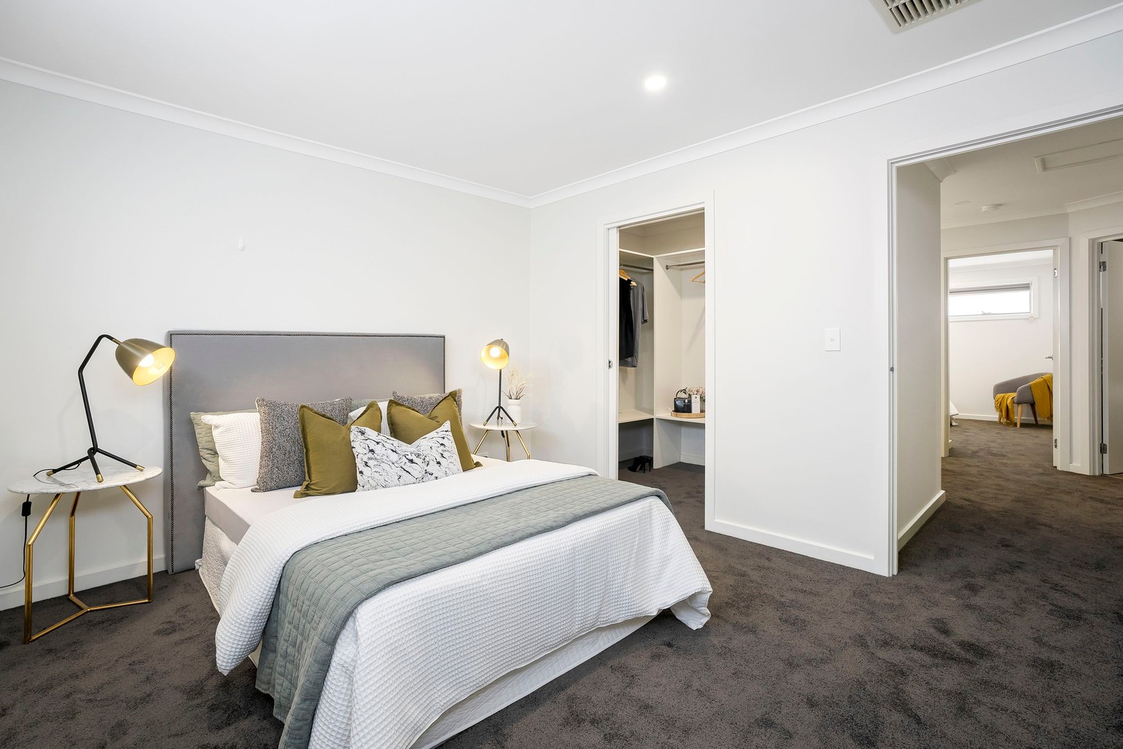 2/39 Hillside Grove, Airport West, VIC 3042, Airport West - Thumbnail 7