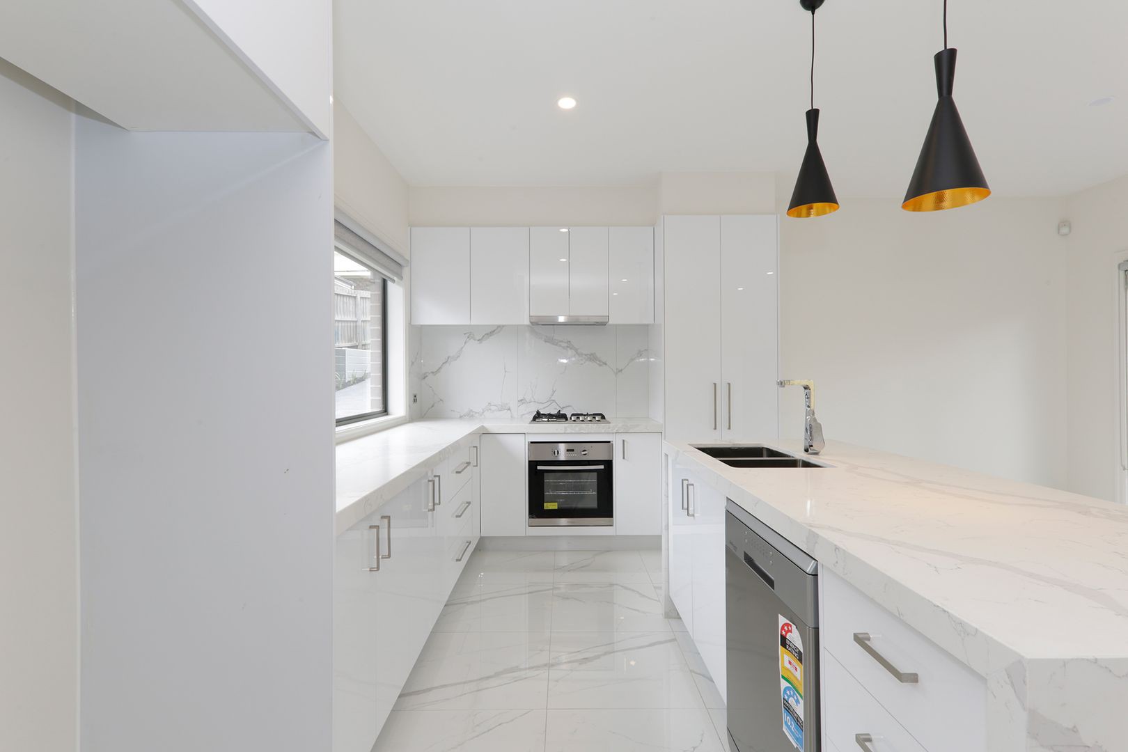 2/39 Wooddale Grove, Donvale, VIC 3111, Donvale - Thumbnail 2
